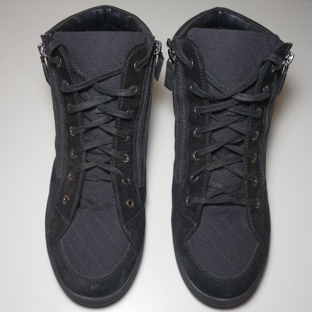 Chanel Toile Suede Calfskin Hi-Top Double Zip Sneakers Made In Italy, Size 11